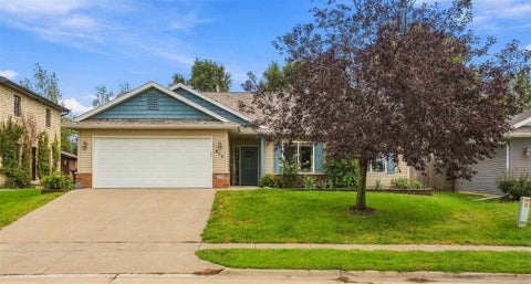 Photo of 938 Oxen Ln, IowaCity, IA 52240 (MLS # 202605627)