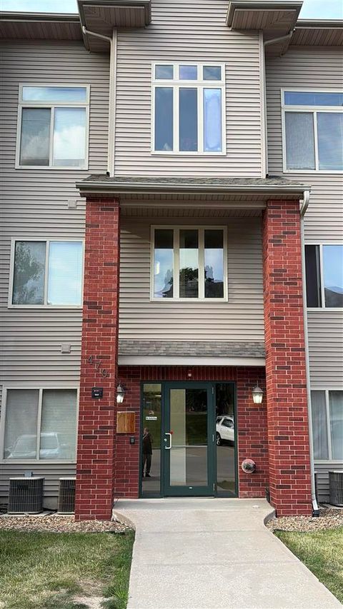 Photo of 470 N 1st Ave 102 #102, IowaCity, IA 52245 (MLS # 202603618)
