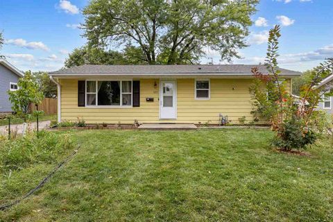 Photo of 1211 Pine St, IA 52240 (MLS # 202506002)