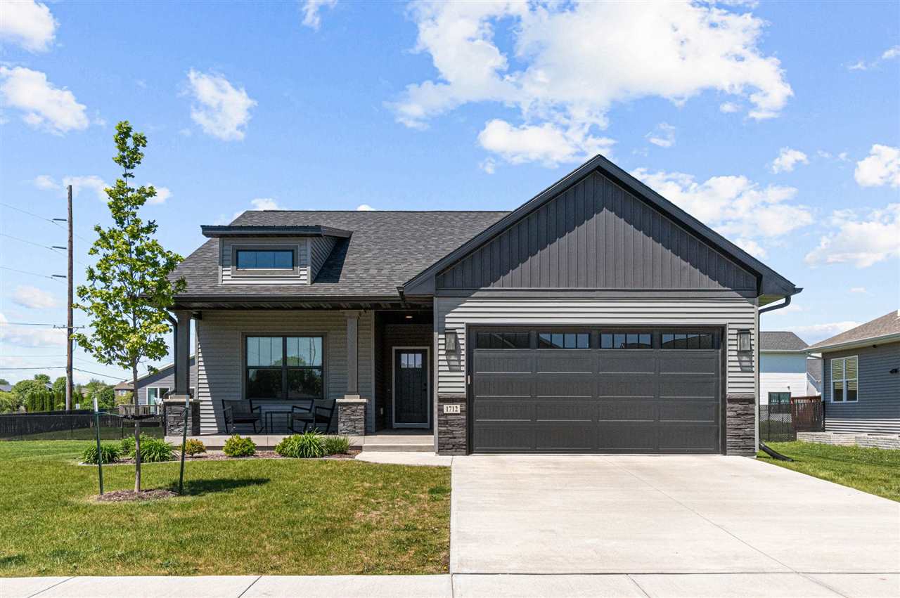 Photo 1 of 37 — 1712 Sherman Dr., IowaCity, IA 52240