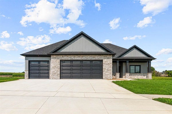 250 HOWARD AVE, SWISHER, IA 52338 - Image ae4df5fa2dd6ba537e6bce6f3eb03952/1834396999