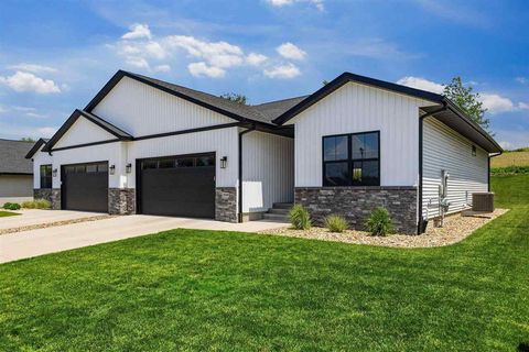 Photo of 3040 Sunflower St, Ely, IA 52227 (MLS # 202603489)