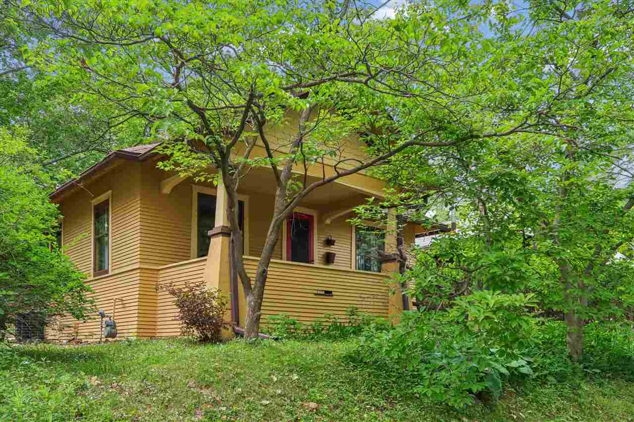 Photo 1 of 29 — 707 Rundell St, IowaCity, IA 52240