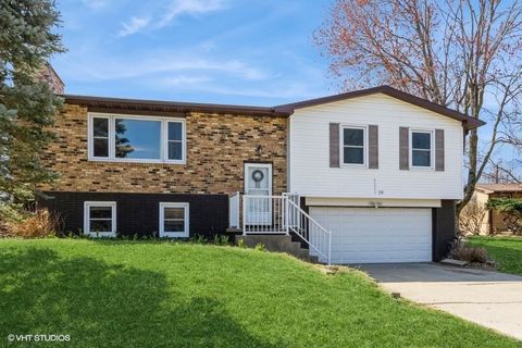 Photo of 19 Gleason Dr., Iowa City, IA 52240 (MLS # 202502492)