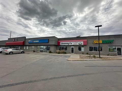 Photo of 2660 Wiley Blvd SW, CedarRapids, IA 52404 (MLS # 202600138)