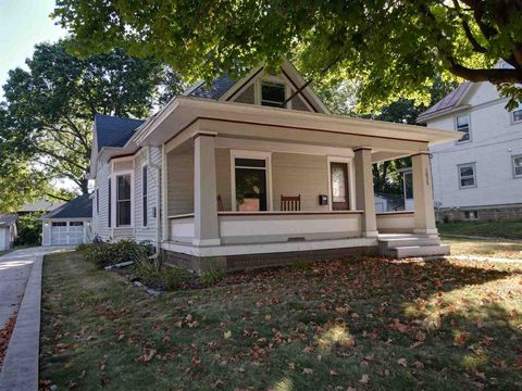 Photo of 1025 E Burlington Street, IA 52240 (MLS # 202506140)