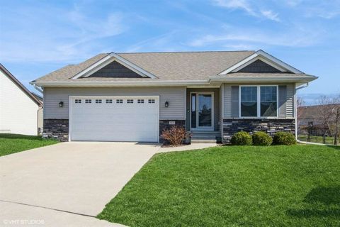 Photo of 1976 Chelsea Ct, Iowa City, IA 52240 (MLS # 202502379)