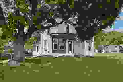 Photo of 180 E 3rd, Riverside, IA 52327 (MLS # 202603738)