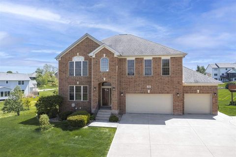 Photo of 1032 Prairie Grass Ln, Iowa City, IA 52246 (MLS # 202503625)