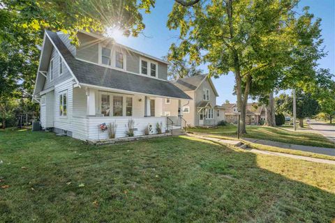 Photo of 3107 E Ave NE, IA 52402 (MLS # 202506059)