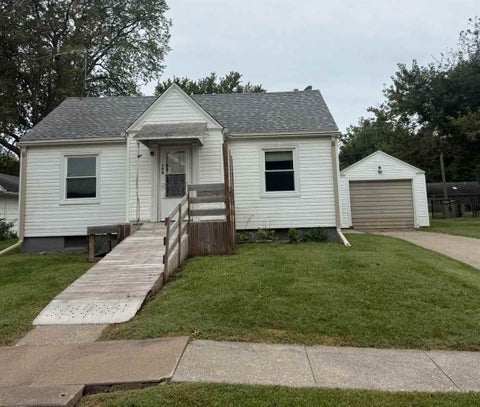 Photo of 108 N Highland Street, NorthEnglish, IA 52316 (MLS # 202605573)