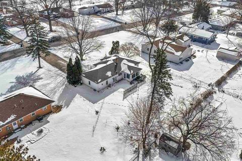 Photo of 3103 Hillcrest Dr, CedarFalls, IA 50613 (MLS # 202601441)