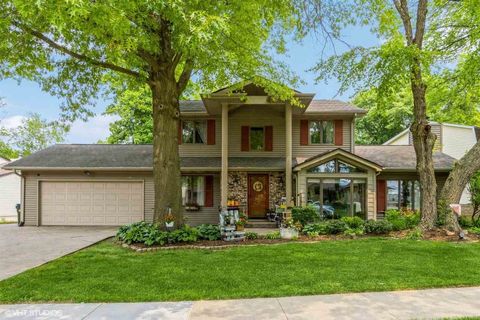 Photo of 1232 Oakes Dr, Iowa City, IA 52245 (MLS # 202503575)