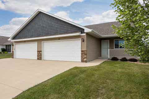 Photo of 4422 Calder Dr, Marion, IA 52302 (MLS # 202603686)