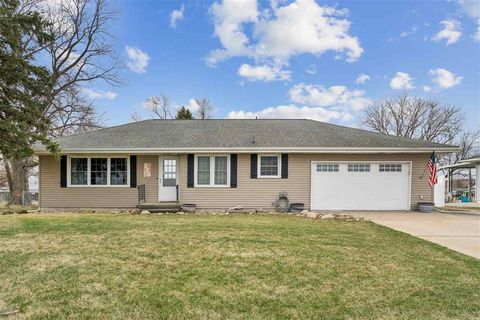 Photo of 325 Division Street, Swisher, IA 52338 (MLS # 202601936)