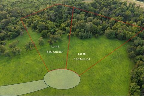Photo of Lot 44 Kestrel Heights, Cedar Rapids, IA 52403 (MLS # 202505404)