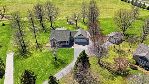 Photo of 2969 Good Earth Pl NE, IowaCity, IA 52240 (MLS # 202602328)