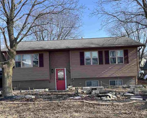 Photo of 150 S Front St, NorthLiberty, IA 52317 (MLS # 202601044)