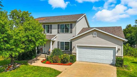 Photo of 4706 M Ave NW, Cedar Rapids, IA 52405 (MLS # 202505395)
