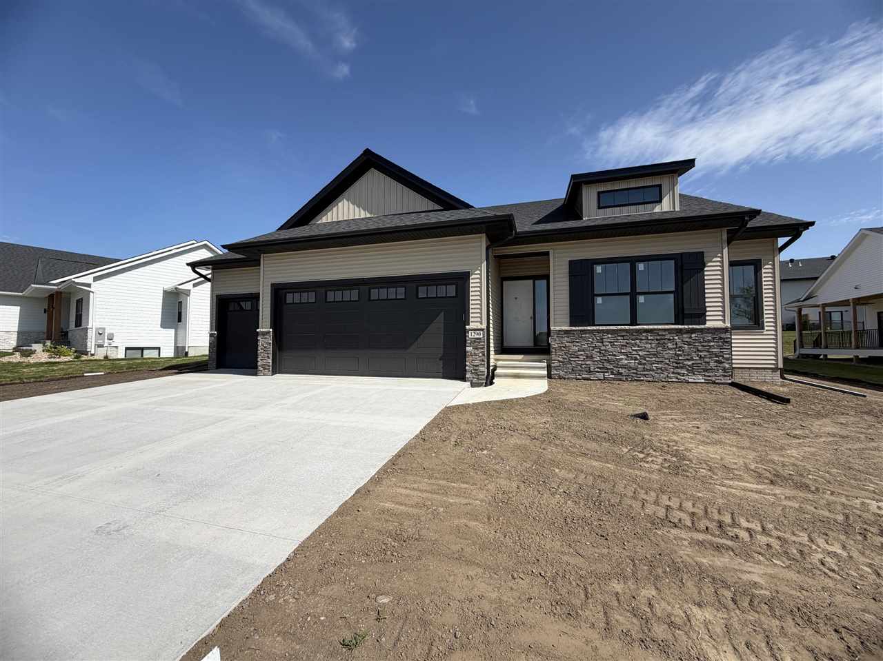 Photo 1 of 43 — 1290 Osage Ln, NorthLiberty, IA 52317