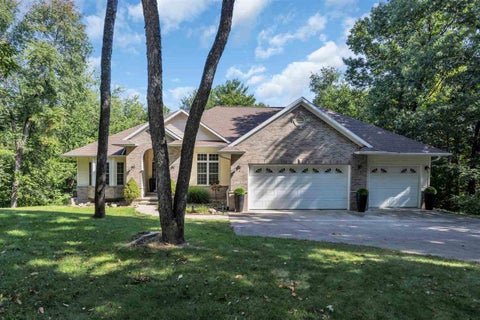 Photo of 2722 NW Royal Oaks Dr, Swisher, IA 52338 (MLS # 202603432)