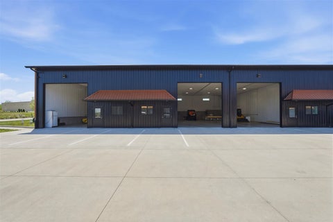 Photo of 2485 Naples Ave SW 5 #5, IowaCity, IA 52240 (MLS # 202603882)