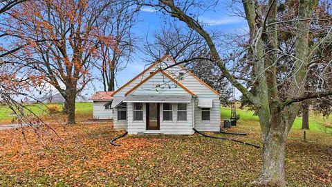 Photo of 1454 Angle Rd SW, Kalona, IA 52247 (MLS # 202507148)