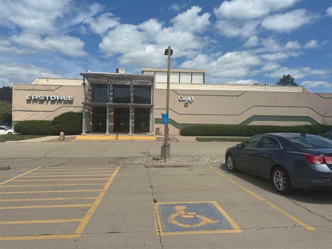Photo of 1700 S 1st Ave 10B #7, IowaCity, IA 52240 (MLS # 202606057)