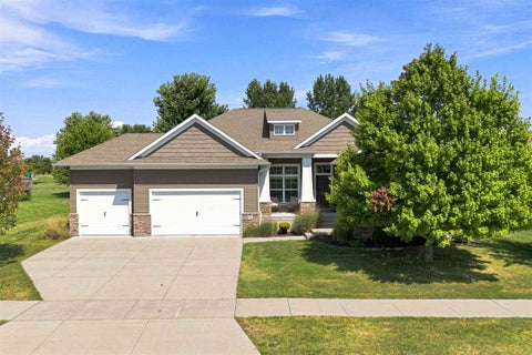 Photo of 806 Wood Lily Rd, Solon, IA 52333 (MLS # 202605381)