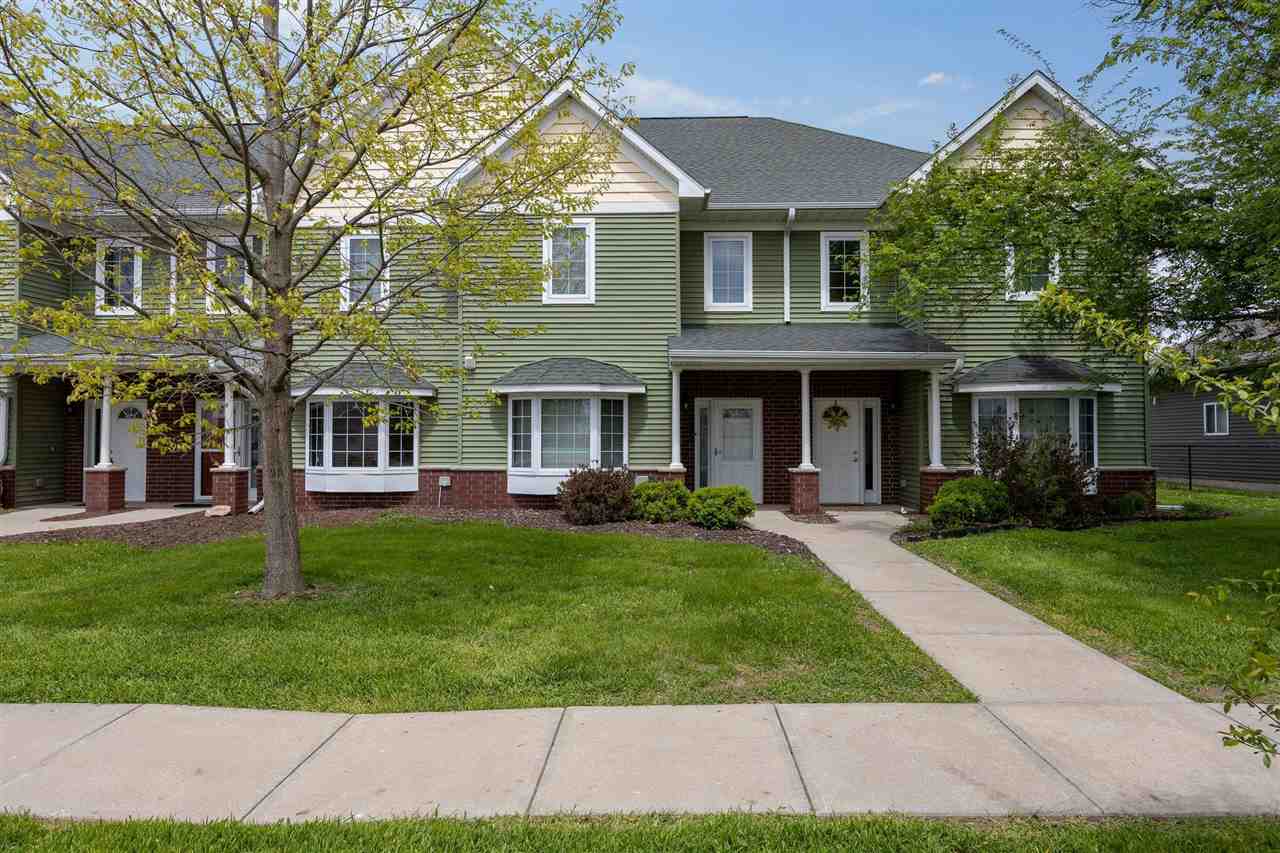 Photo 1 of 26 — 2628 Pinto Ln, IowaCity, IA 52240