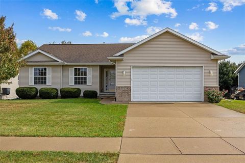 Photo of 2403 49th Street Ct, Marion, IA 52302 (MLS # 202506524)