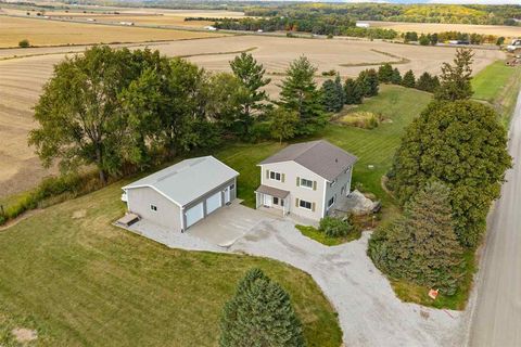 Photo of 3375 Half Moon Ave SW, Tiffin, IA 52340 (MLS # 202506522)
