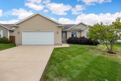 Photo of 1435 49th St, IA 52302 (MLS # 202506400)