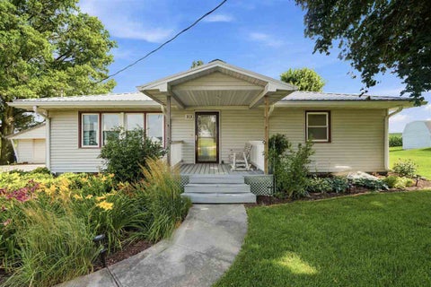 Photo of 703 E State, Williamsburg, IA 52361 (MLS # 202605623)