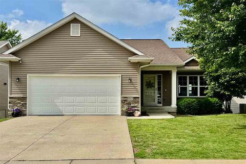 Photo of 903 Oxen Ln, Iowa City, IA 52240 (MLS # 202504056)