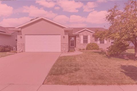 Photo of 1114 Tiara Dr NE, CedarRapids, IA 52402 (MLS # 202506331)