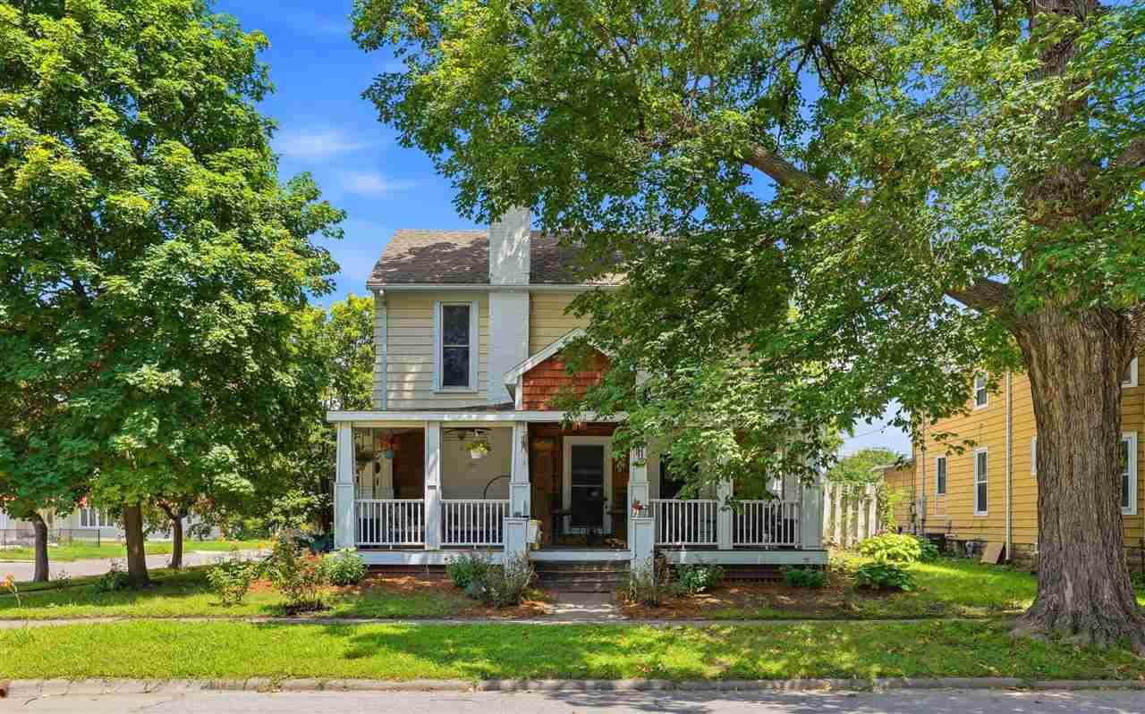 Photo 1 of 45 — 402 E Main St, Washington, IA 52353