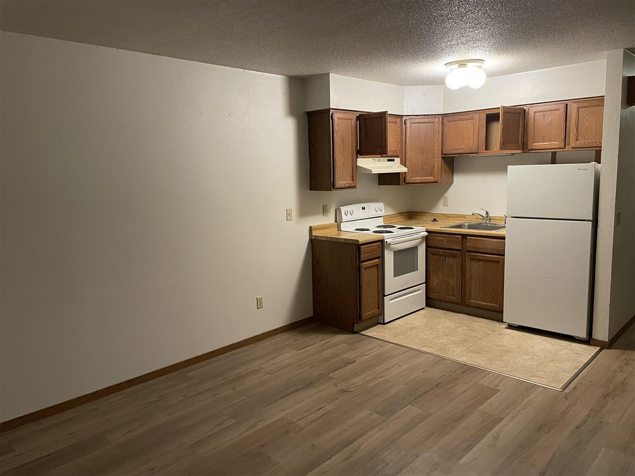 Photo 1 of 7 — 2631 Westwinds Dr 2, IowaCity, IA 52246