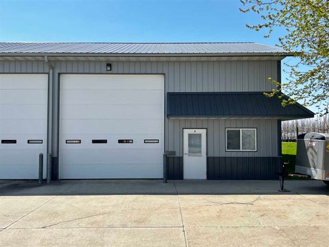 Photo of 3593 Perch Dr SE C #C, IowaCity, IA 52240 (MLS # 202605404)