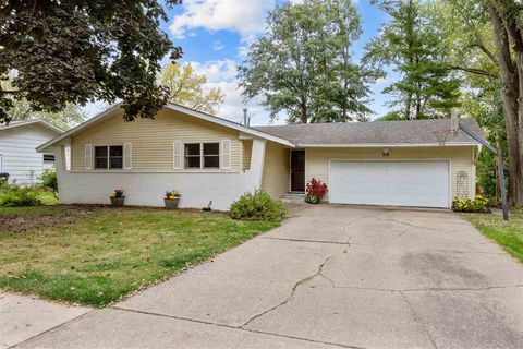 Photo of 218 Shrader Road, IowaCity, IA 52240 (MLS # 202506498)