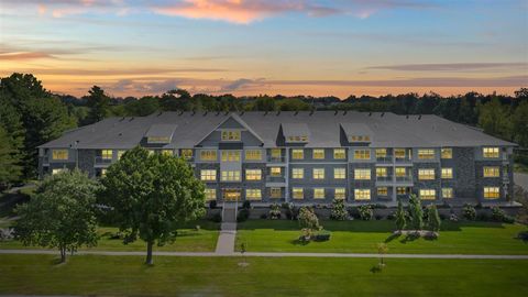 Photo of 260 N SCOTT BLVD #102, IA 52245 (MLS # 202506149)