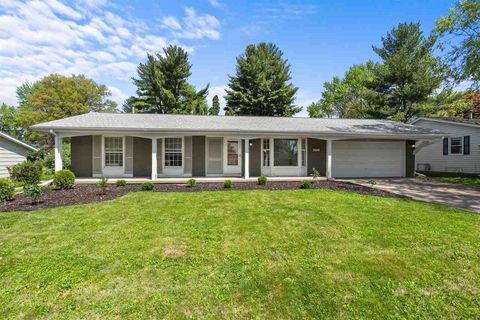 Photo of 2726 Linden Rd, Iowa City, IA 52245 (MLS # 202503088)