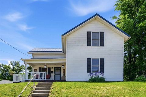 Photo of 896 Climer St, Muscatine, IA 52761 (MLS # 202603463)