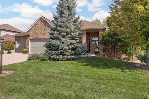 Photo of 2907 High Bluff Dr, IA 52241 (MLS # 202506281)
