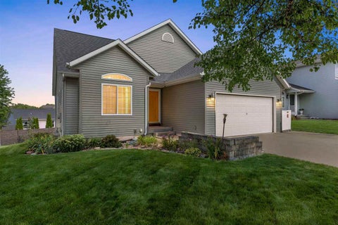 Photo of 1334 Sweeting Ln, Coralville, IA 52241 (MLS # 202605311)