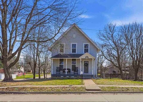 Photo of 502 S 2nd Ave, Washington, IA 52353 (MLS # 202601905)