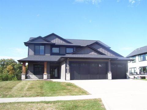 Photo of 1643 Avalon Pl, IA 52245 (MLS # 202506417)