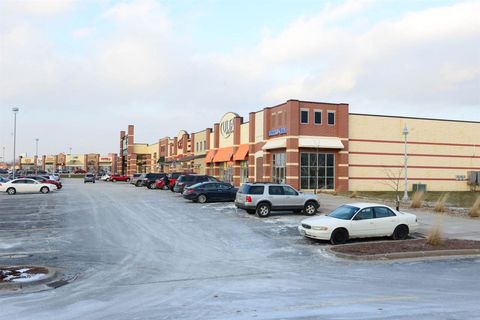 Photo of 4651 SE 1st Ave Suite 4 #Suite 4, Cedar Rapids, IA 50402 (MLS # 202306345)