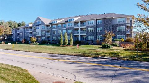 Photo of 260 N Scott Blvd 311 #311, IowaCity, IA 52245 (MLS # 202601063)