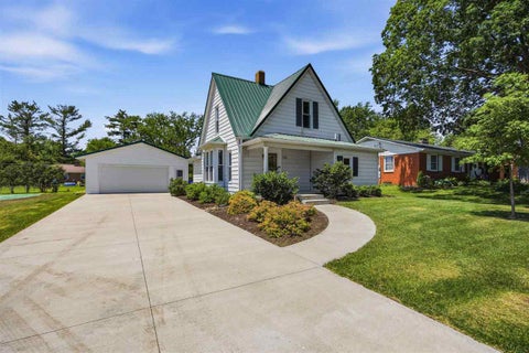 Photo of 721 6th St, Kalona, IA 52247 (MLS # 202603587)